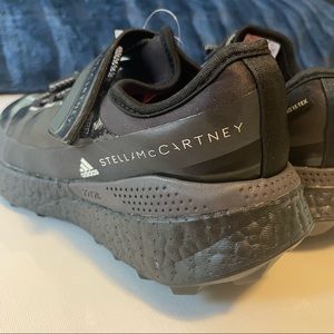 Brand new Adidas by Stella McCartney
NWT Size 5.